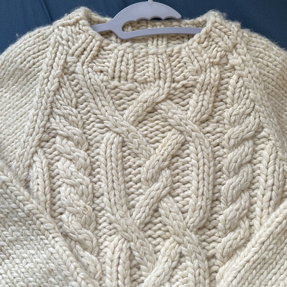 SOLD Vintage Chunky Hand Knit Authentic Gap Clothing 100% Wool Sweater - Picture 9 of 17